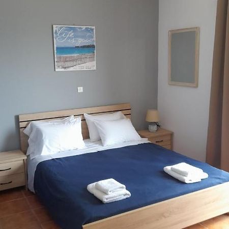 Στούντιο Με Θέα Τη Θάλασσα Apartment Itea Ngoại thất bức ảnh