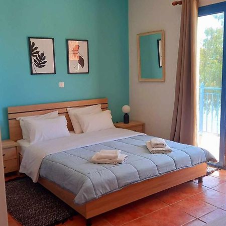 Στούντιο Με Θέα Τη Θάλασσα Apartment Itea Ngoại thất bức ảnh