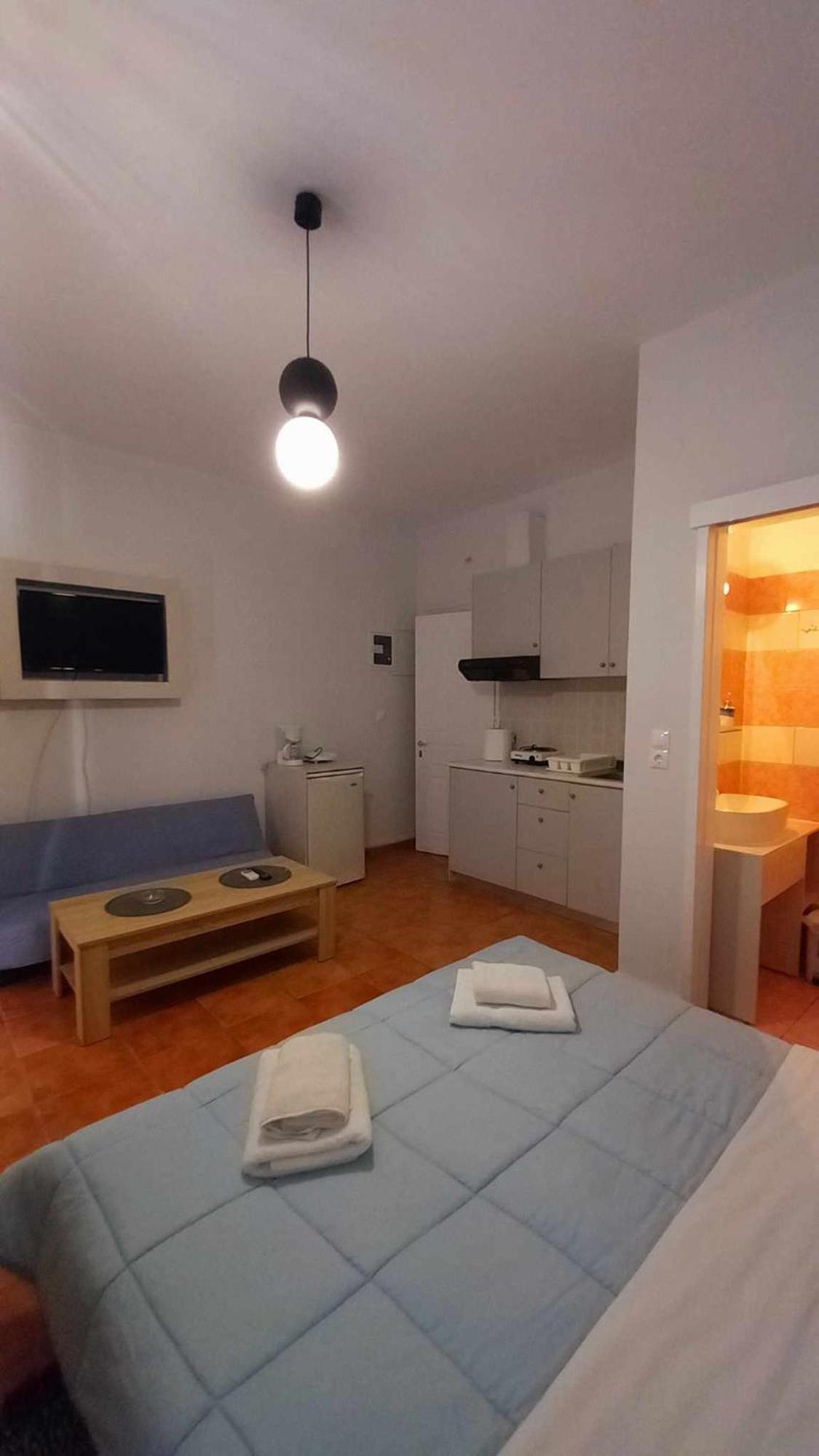 Στούντιο Με Θέα Τη Θάλασσα Apartment Itea Ngoại thất bức ảnh